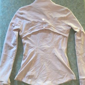 reselling- Lululemon women’s size 4 define jacket light pink
